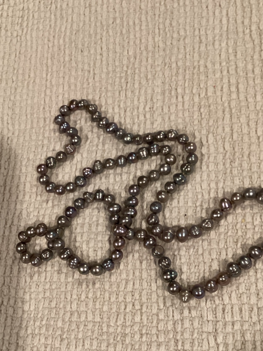 Cultured Pearl Necklace - Elegant Dark Iridescent Strand